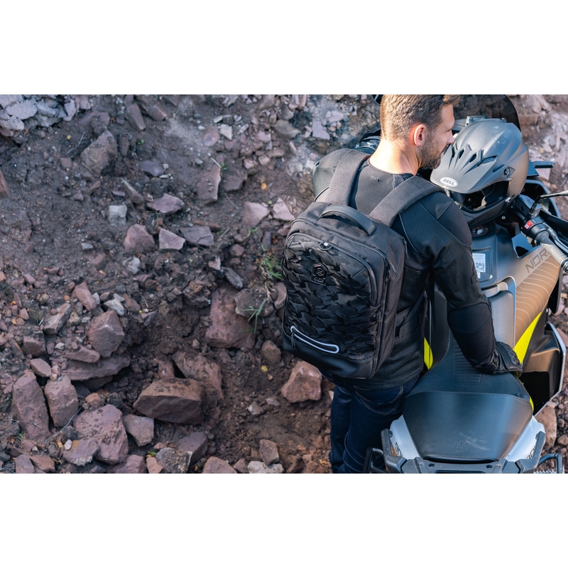 „Knox Eda Every Day Adventure“ motociklo kuprinė, 25 l, juoda