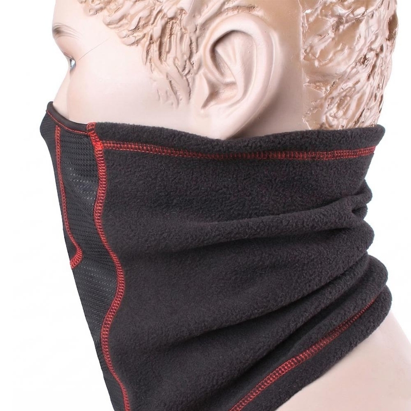 Šiltas gatvės lenktynininko kaklas