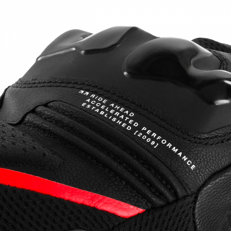 Shima Spark 3.0 motociklo pirštinės juodos-raudonos