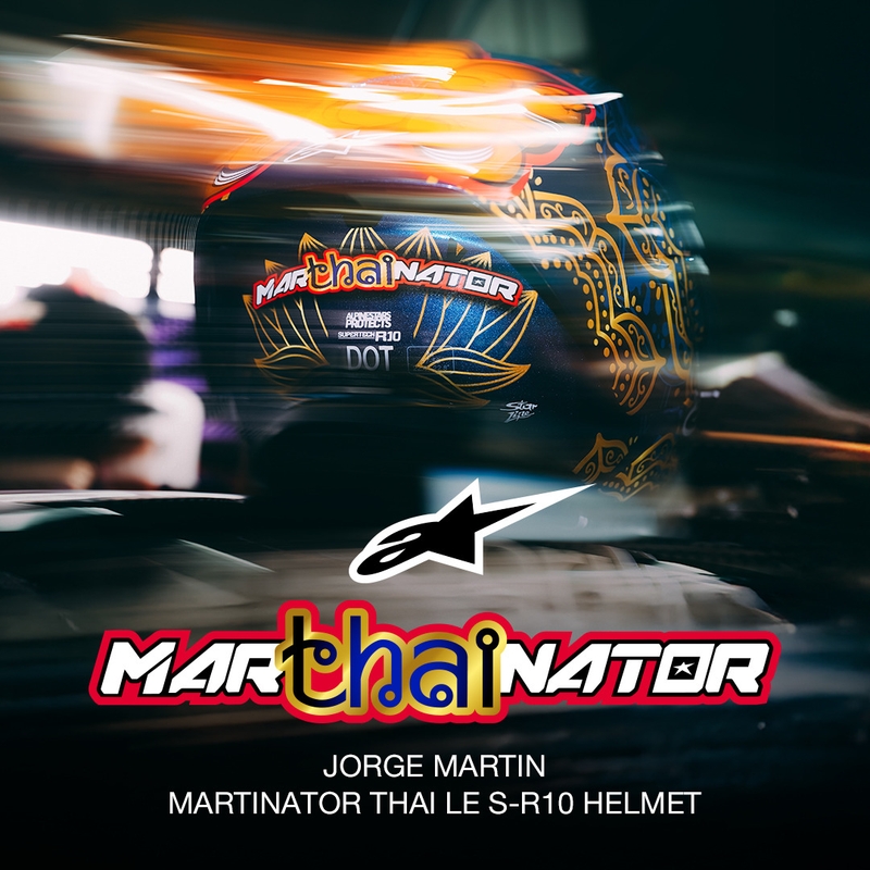 Uždaras motociklo šalmas „Alpinestars Supertech R10 Marthanator“ riboto leidimo JORGE MARTIN mėlynas perlas auksinis raudonas