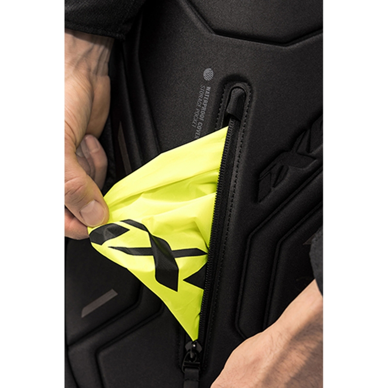 Motociklo kuprinė IXON R-Laser 25 l juoda