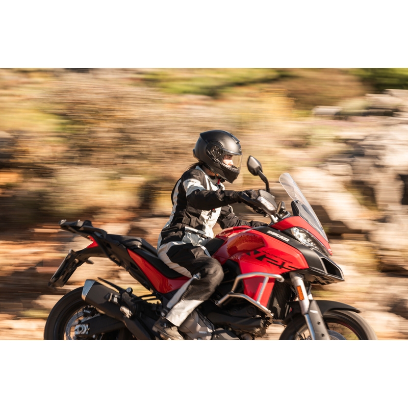 Cardo Beyond GTS motociklo šalmas, juodas