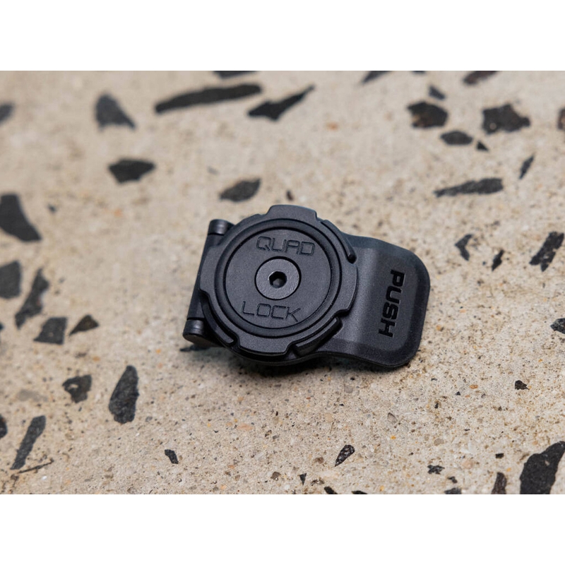 „Quad Lock® 360“ trumpos svirties mobiliojo telefono laikiklis su juoda galvute