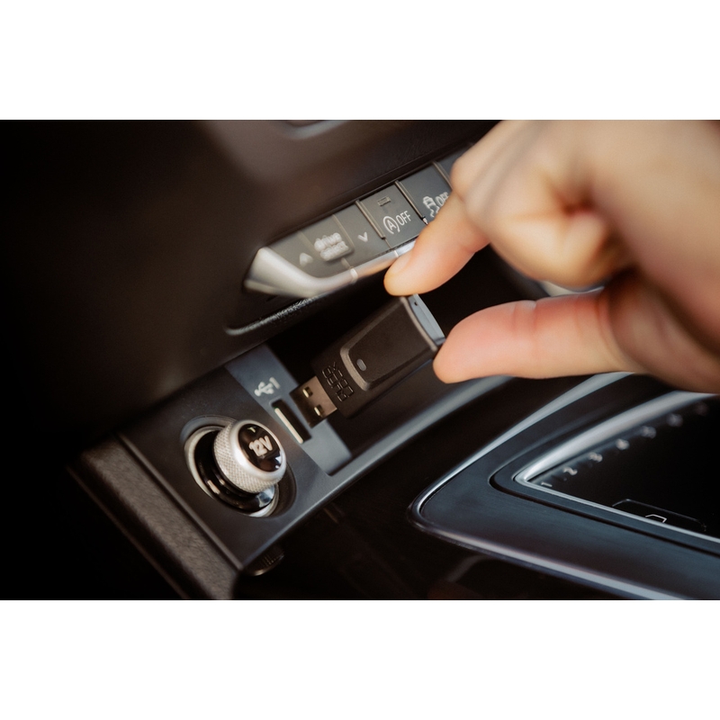 „Quad Lock® CarPlay“ / „Android Auto“ belaidis adapteris, juodas