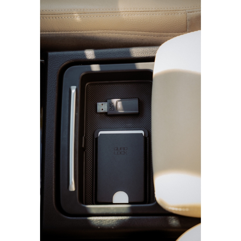 „Quad Lock® CarPlay“ / „Android Auto“ belaidis adapteris, juodas