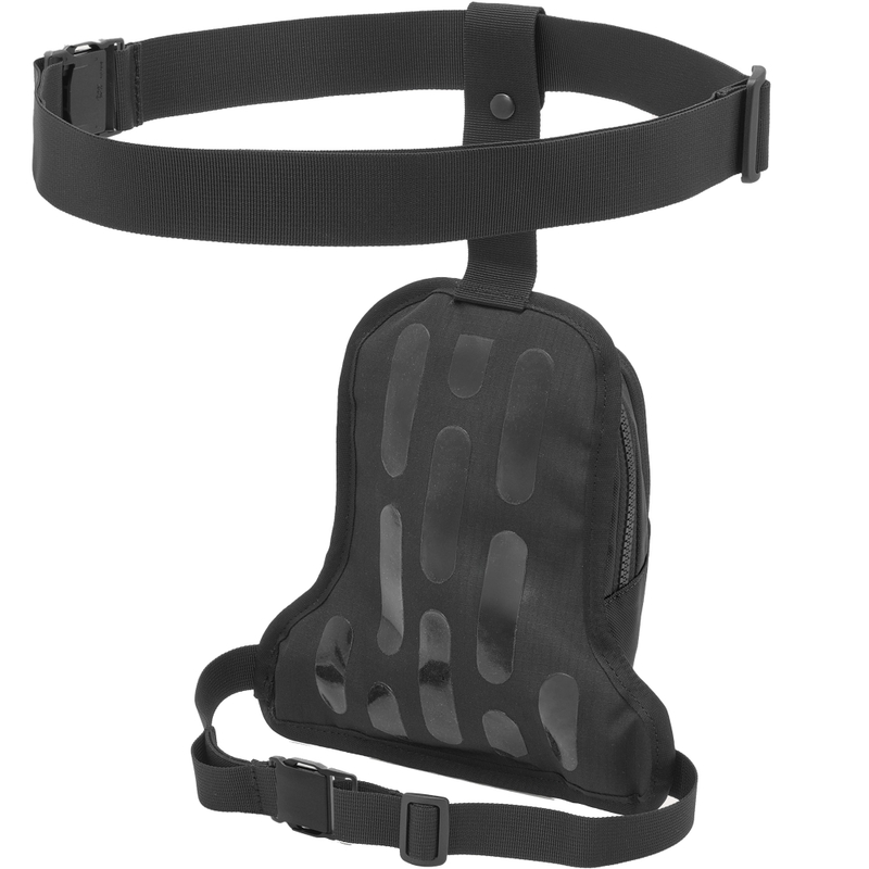 Revit Bag Node H2O šlaunies krepšys, juodas, 3 l